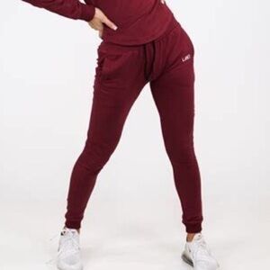 Laki Active Sangria Alta Joggers